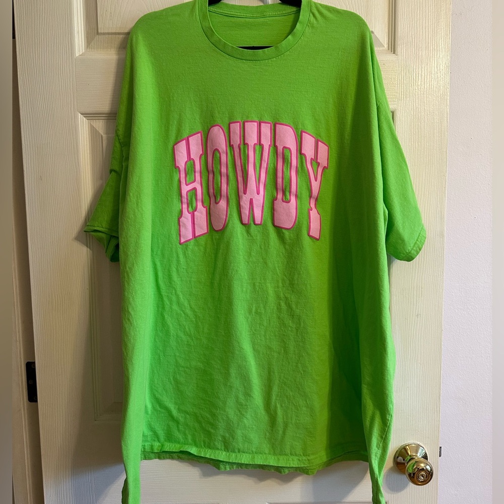 Bright green graphic tshirt